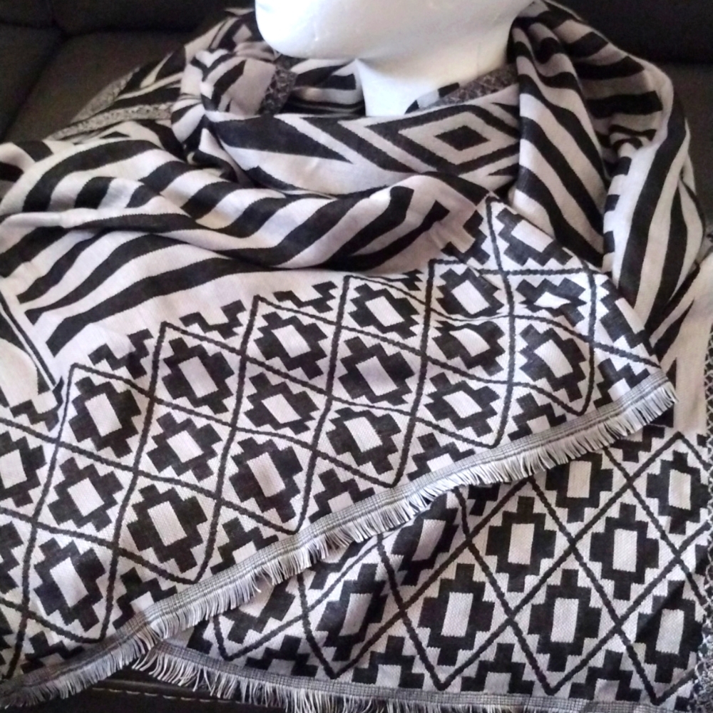 Vince Camuto Scarf